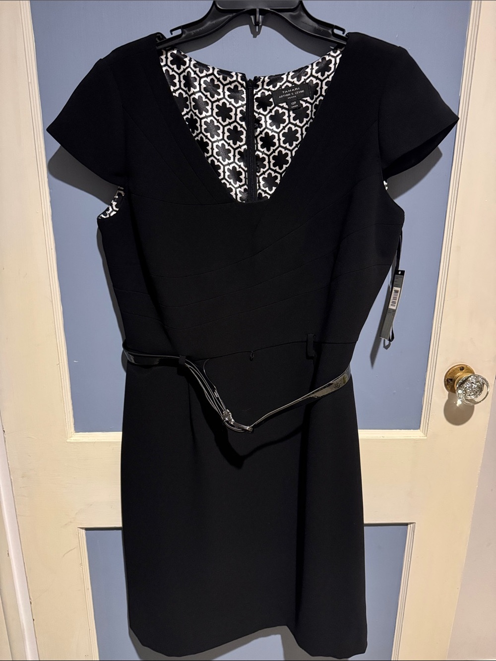 Black V-Neck Cap-Sleeve Mini Dress with Slim Belt
